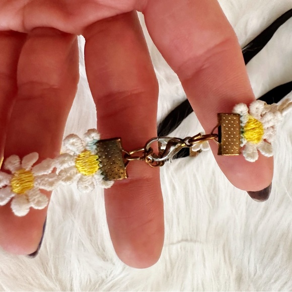 ᴜꜱᴇᴅ ʙʀᴀɴᴅʏ & ᴍᴇʟᴠɪʟʟᴇ ᴄʜᴏᴋᴇʀ ꜱᴇᴛ - Picture 5 of 11